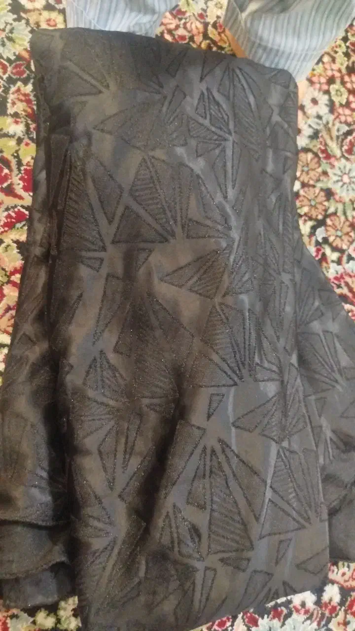 چادر  گل دار|لباس|زرند, |دیوار