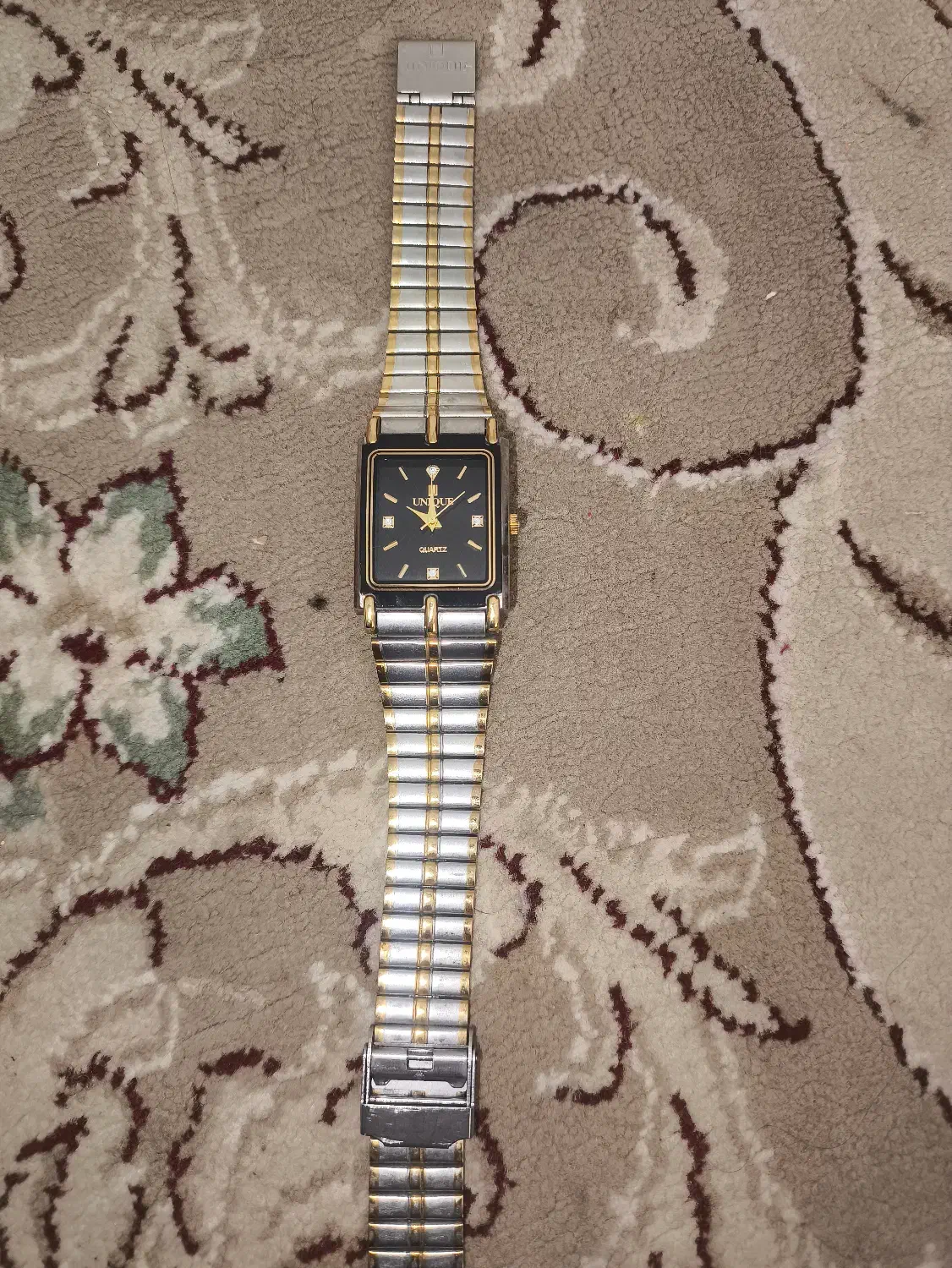 ساعت سوییستر|ساعت|فیروزآباد (فارس), |دیوار