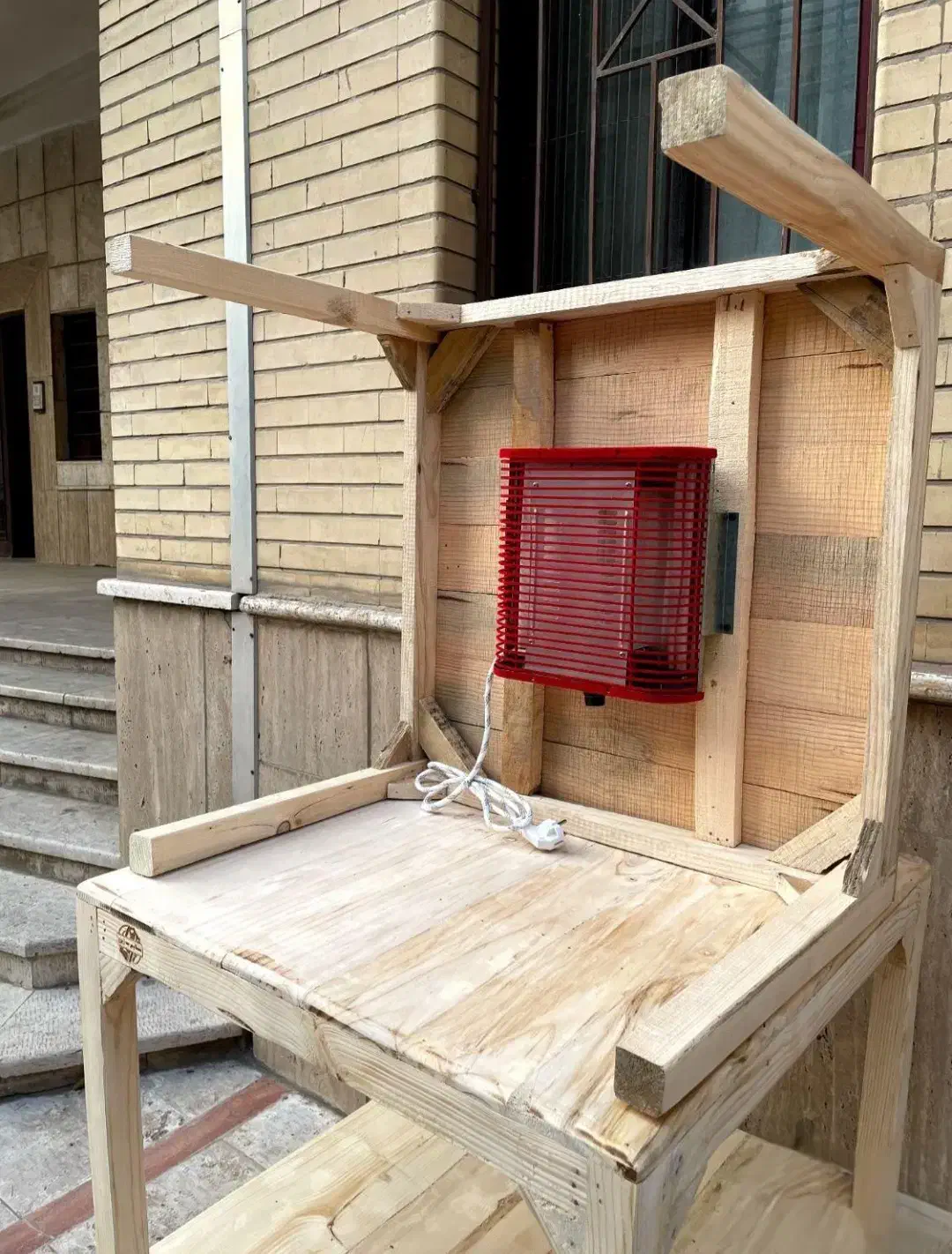 کرسی چوبی دلفین 70 در 70 سانت با چراغ گرمایشی فول|بخاری، هیتر، شومینه|تهران, شهرک ولیعصر جنوبی|دیوار