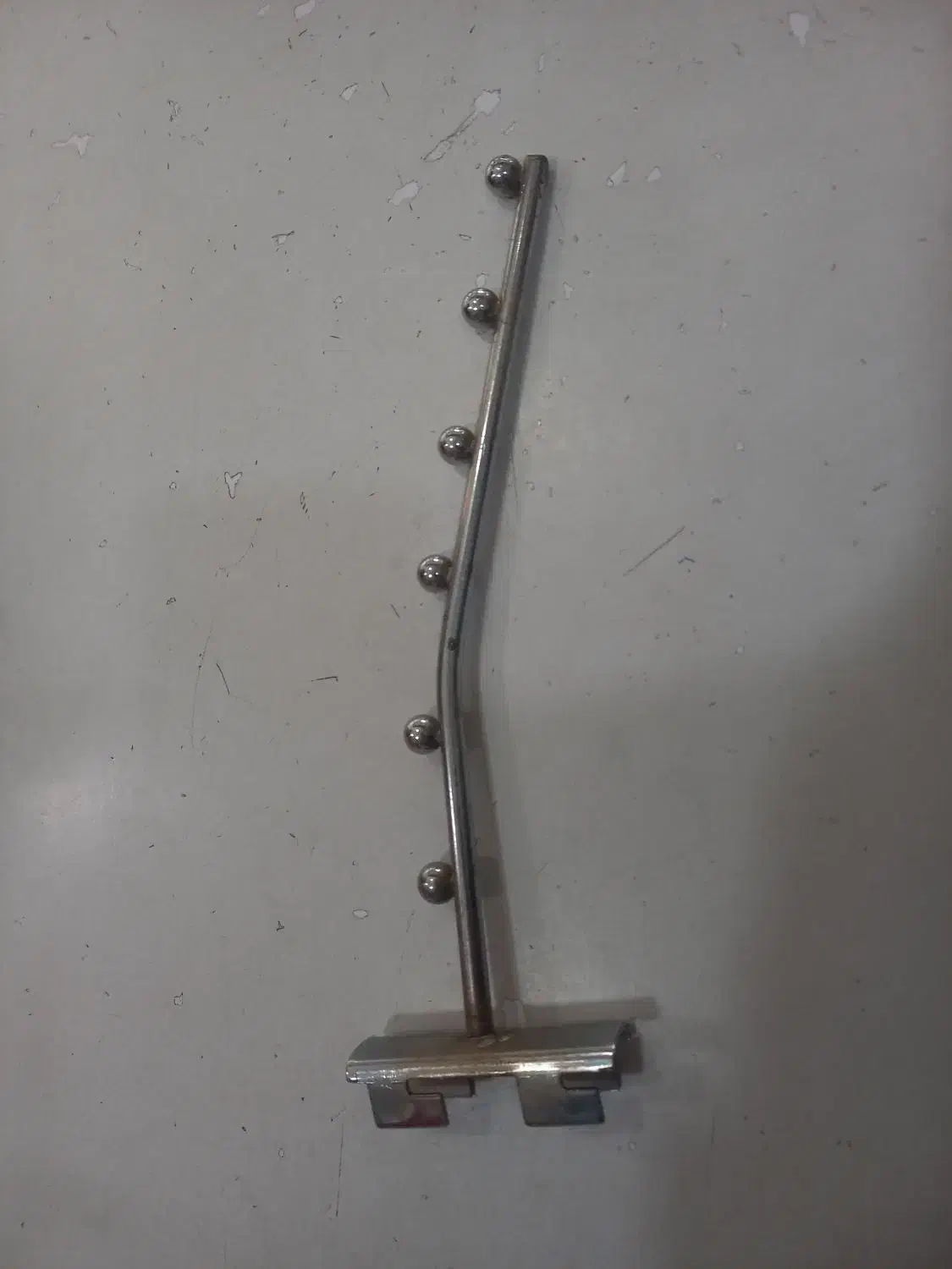 مانکن زنانه و مردانه و چوب لباسی و رگال و قفسه|فروشگاه و مغازه|بندر انزلی, آذربایجان|دیوار