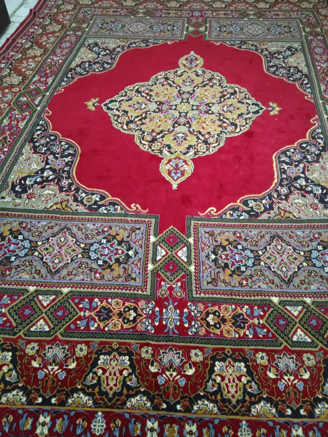 فرش کار کرده|فرش|شیراز, ده پیاله|دیوار