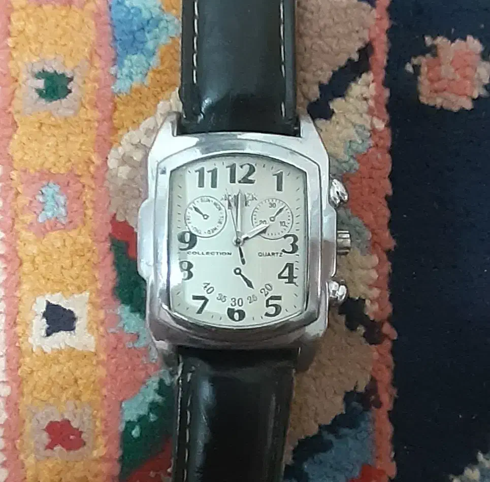 ساعت مچی قدیمی شیک|ساعت|تهران, قصر فیروزه ۱|دیوار