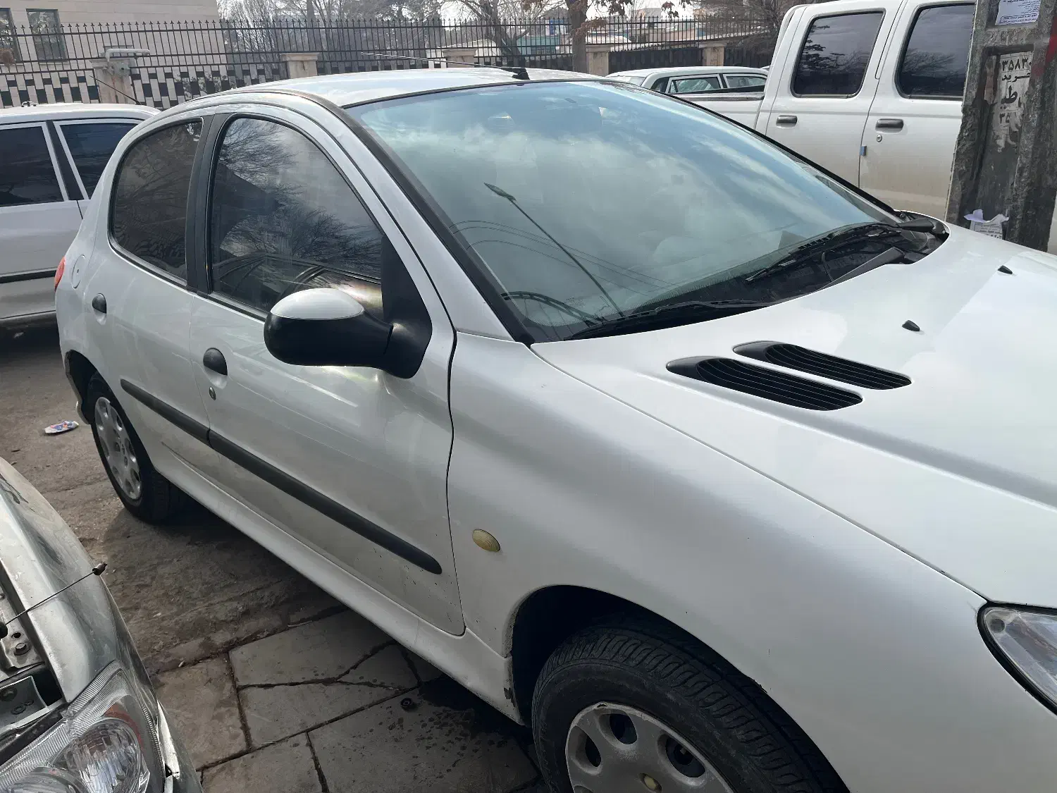 پژو ۲۰۶|خودرو سواری و وانت|بوئین زهرا, |دیوار