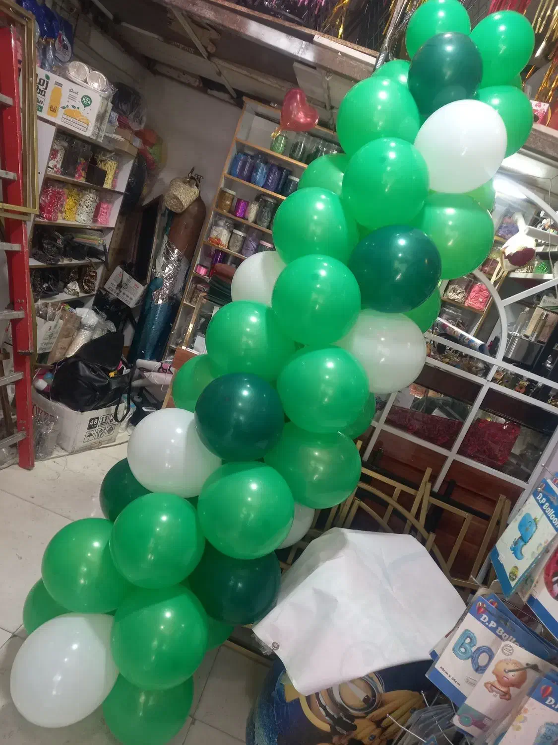 ریسه بادکنک جشن قرآن و جشن اب|اسباب‌‌بازی|مشهد, انقلاب|دیوار