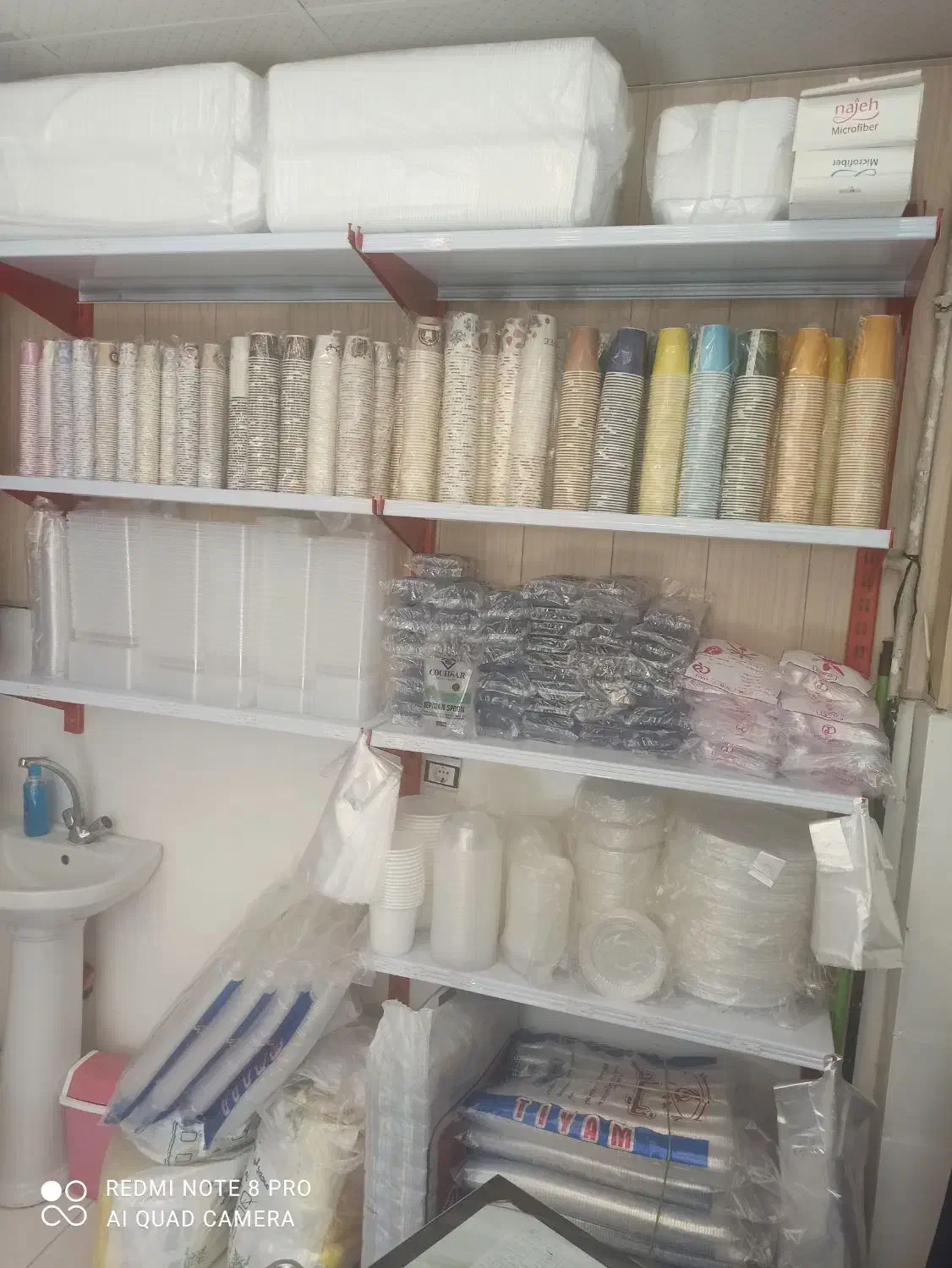 پخش انواع سفره وظروف یکبار مصرف|ظروف نگهدارنده، پلاستیکی، یک‌بارمصرف|اراک, |دیوار