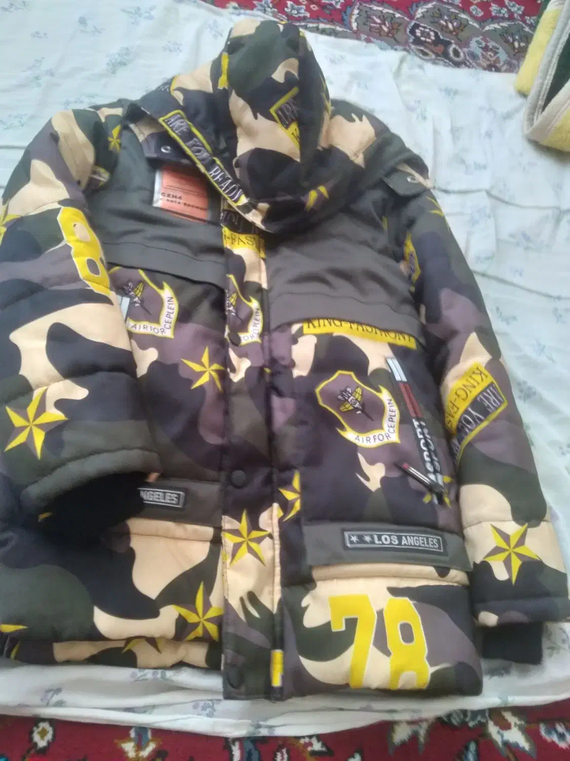 کاپشن برای ۹ تا ۱۲ خوبه نو تقریبا|کفش و لباس بچه|مشهد, مصلی (کارمندان اول)|دیوار