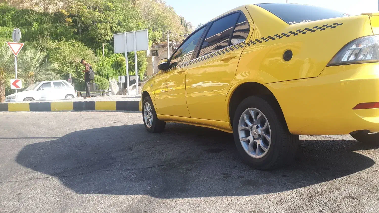 تاکسی حمل ونقل برون شهری ودرون شهری|خدمات حمل و نقل|شیراز, ارم|دیوار