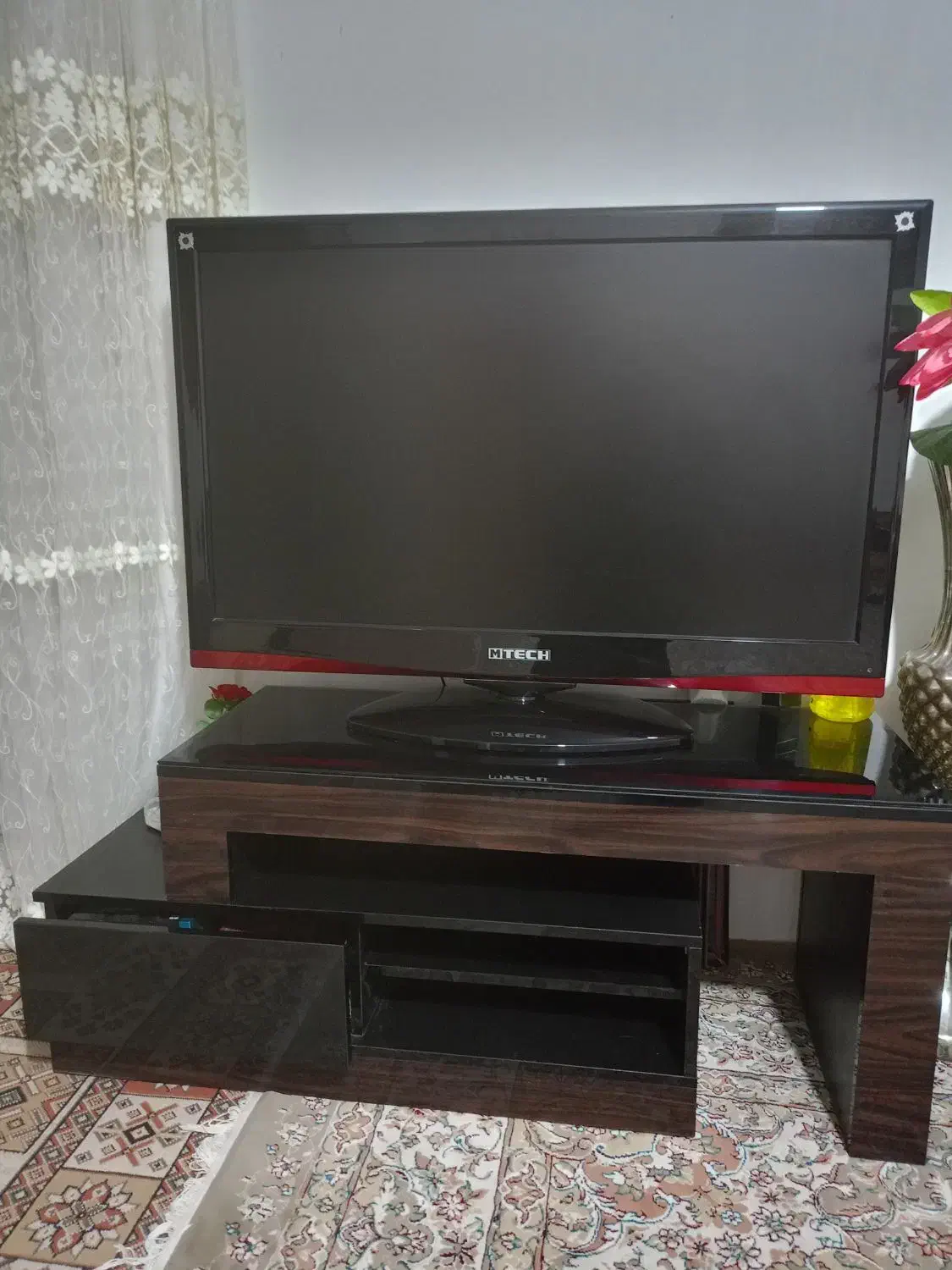 تلویزیون|تلویزیون و پروژکتور|پیشوا, |دیوار