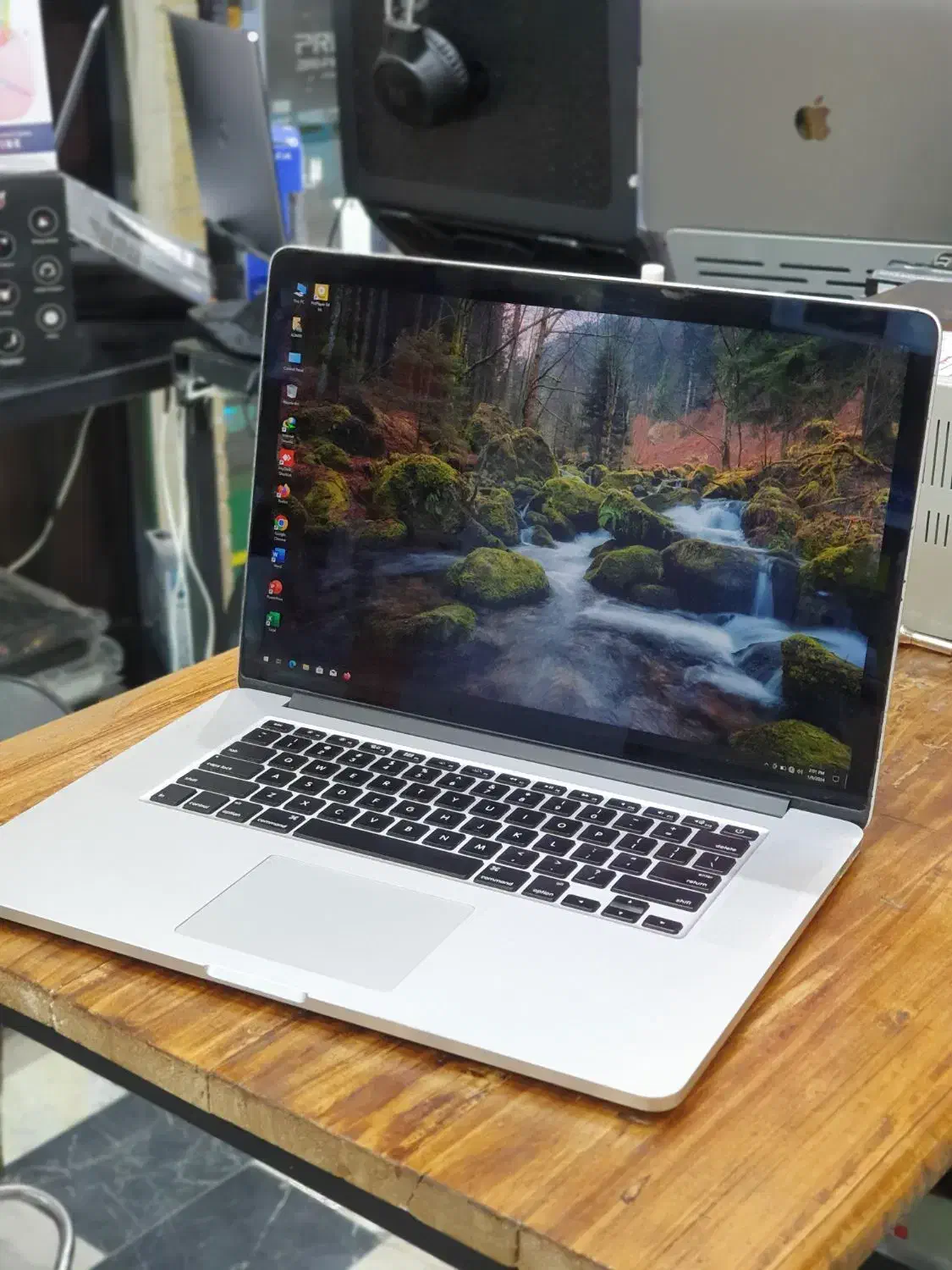 مک بوک پرو|رایانه همراه|ارومیه, |دیوار