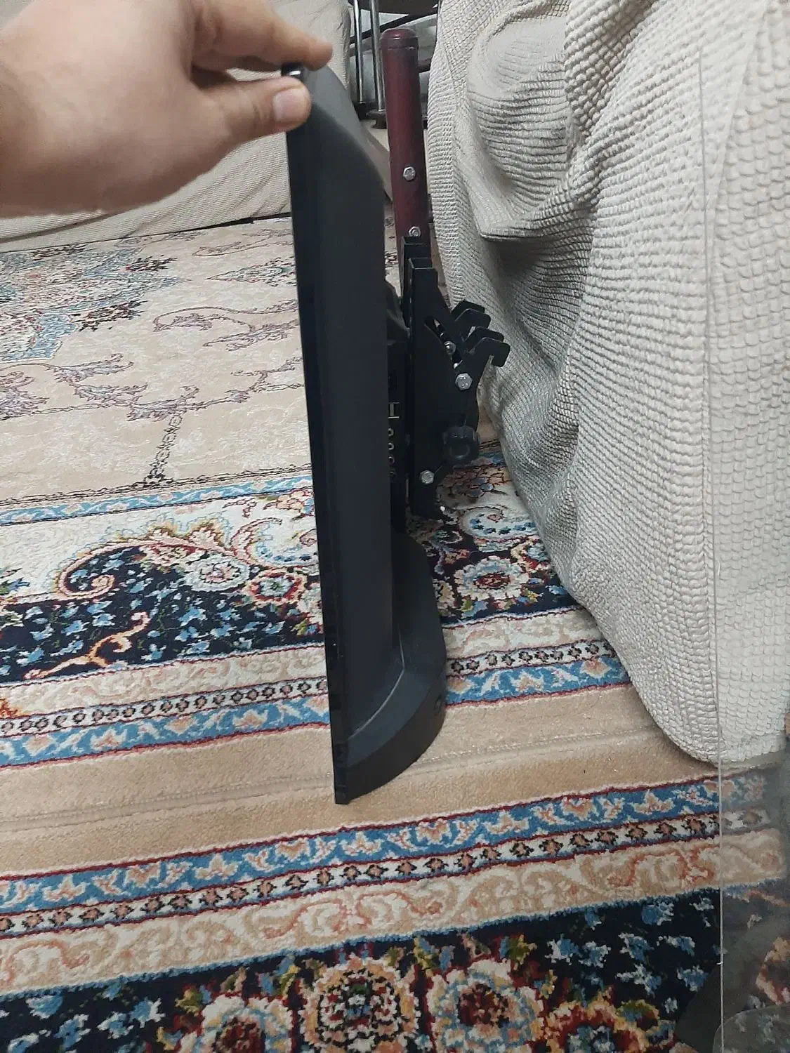 ال ای دی جی پلاس|تلویزیون و پروژکتور|قم, چهل درخت‎|دیوار