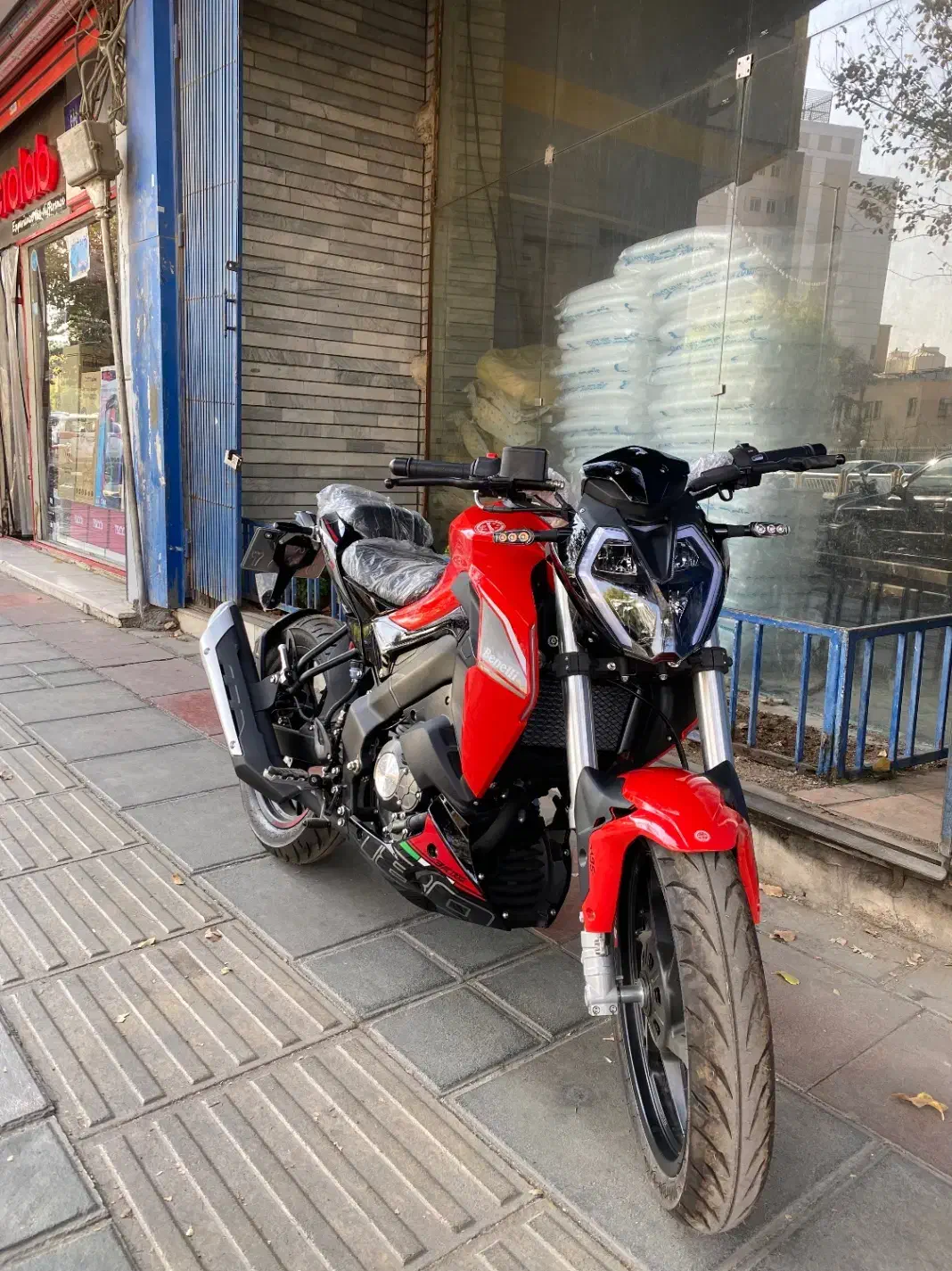 بنلی ۱۸۰S نیوفیس مدل۱۴۰۴خشک|موتورسیکلت|قم, باسکول|دیوار