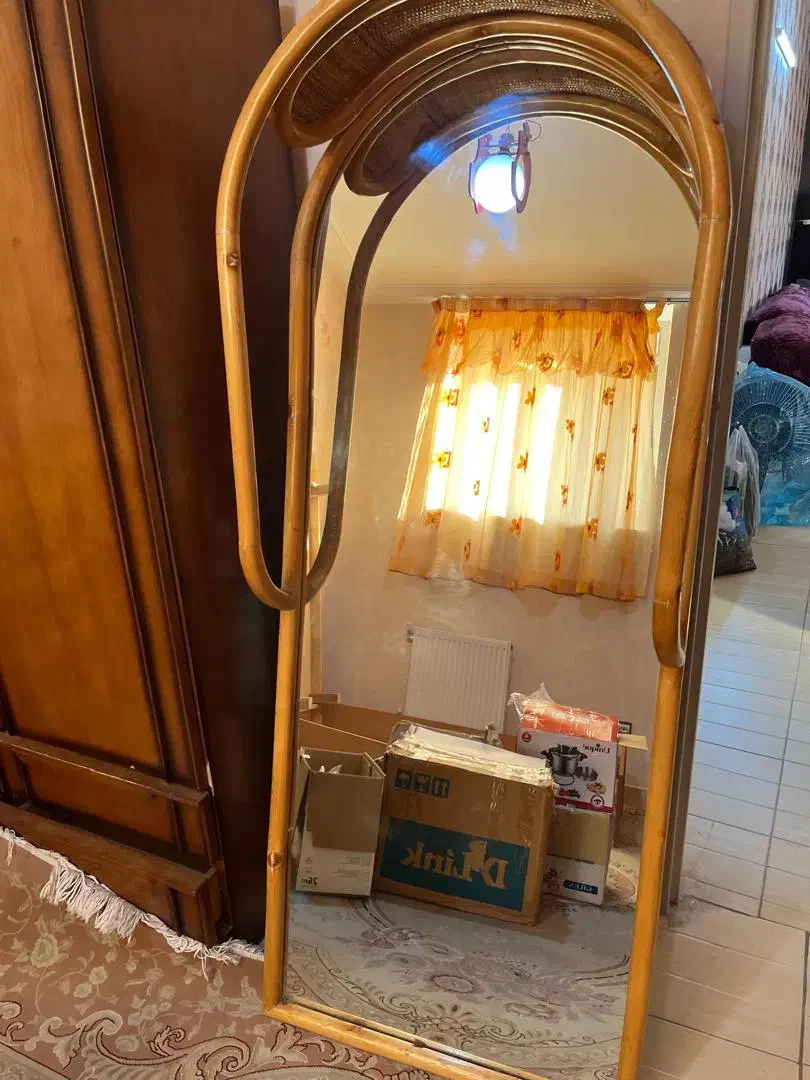 سرویس خواب|تخت و سرویس خواب|صدرا-فارس, فاز ۱|دیوار