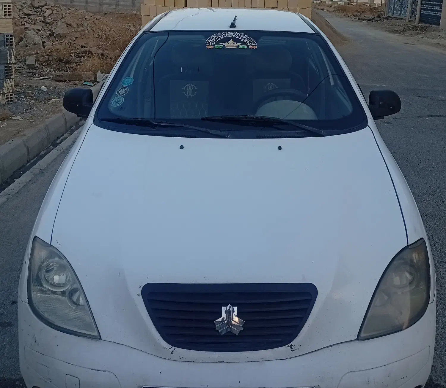 تیبا1مدل ۹۳ سفید|خودرو سواری و وانت|ازنا, |دیوار