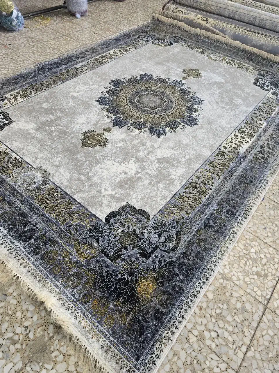 فرش کد نبات 1132444 تراکم 3000|فرش|تهران, شهرک شریعتی|دیوار