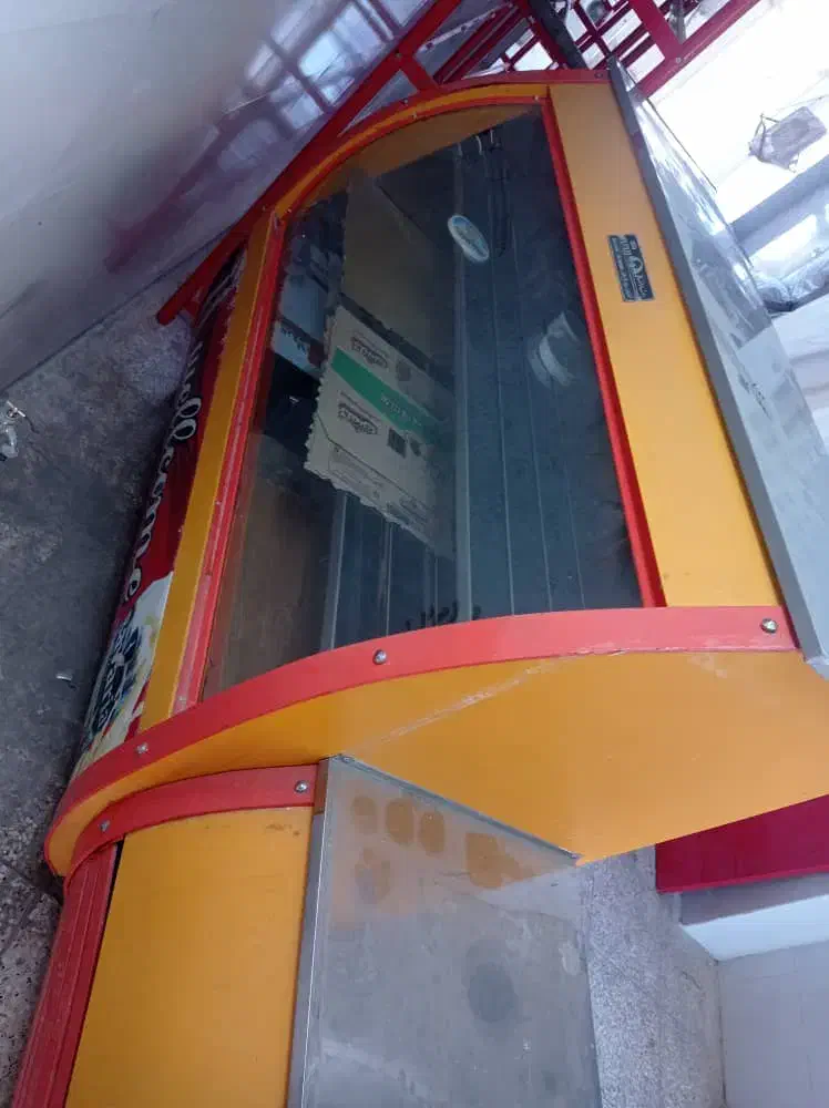 یخچال مغازه بفروش میرسد|فروشگاه و مغازه|دهق, |دیوار