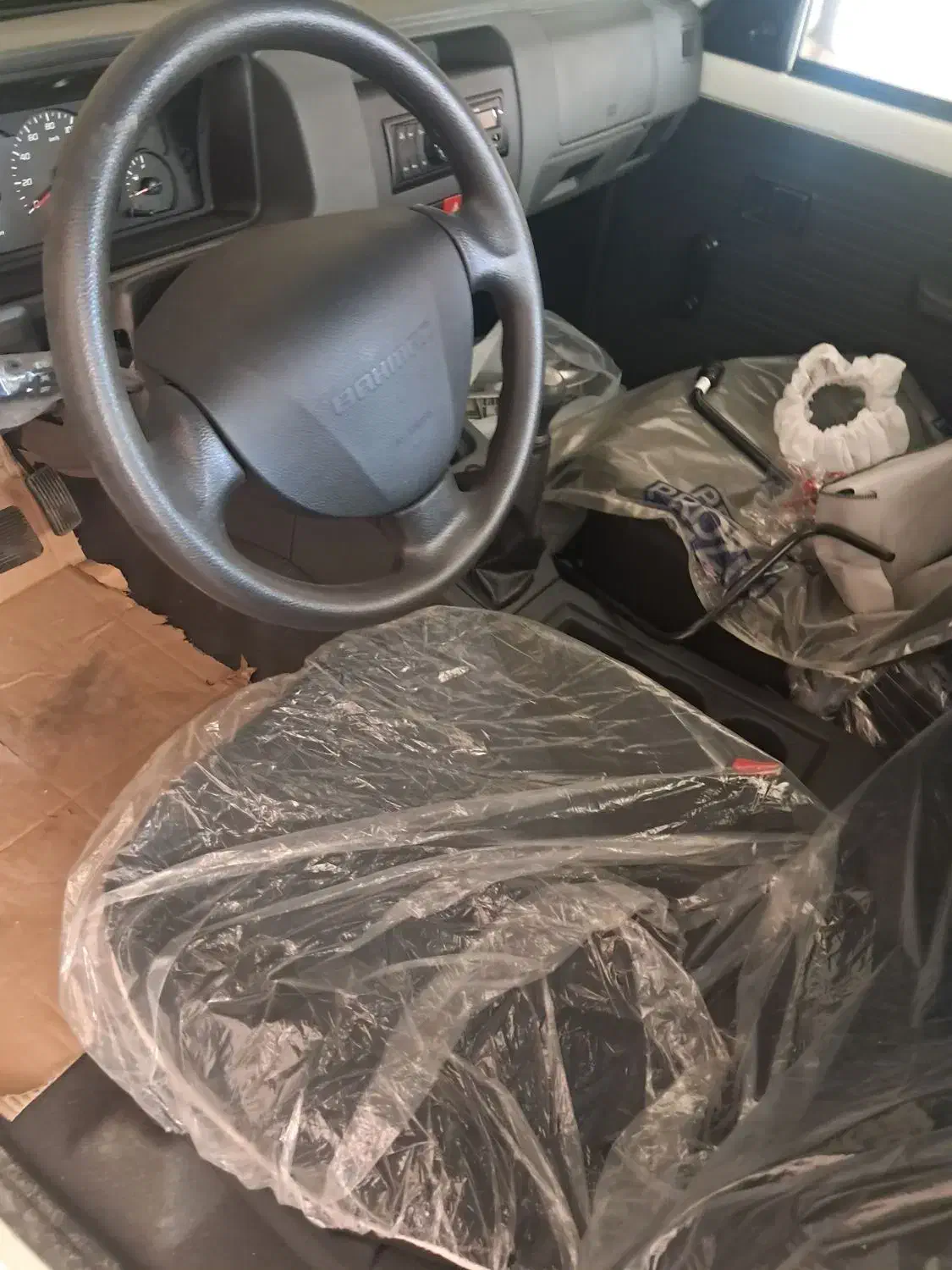 وانت کارا ۲۰۰۰ تک کابین صفر کیلومتر تیپ ۵|خودرو سواری و وانت|اصفهان, شهید رجایی|دیوار