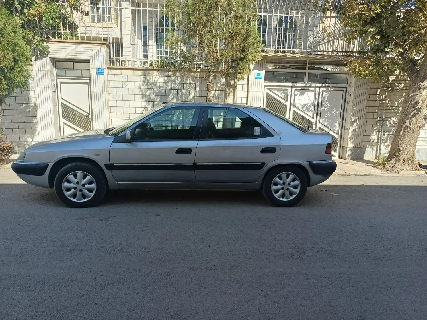 زانتیا نقره ای مدل87|خودرو سواری و وانت|بروجرد, |دیوار