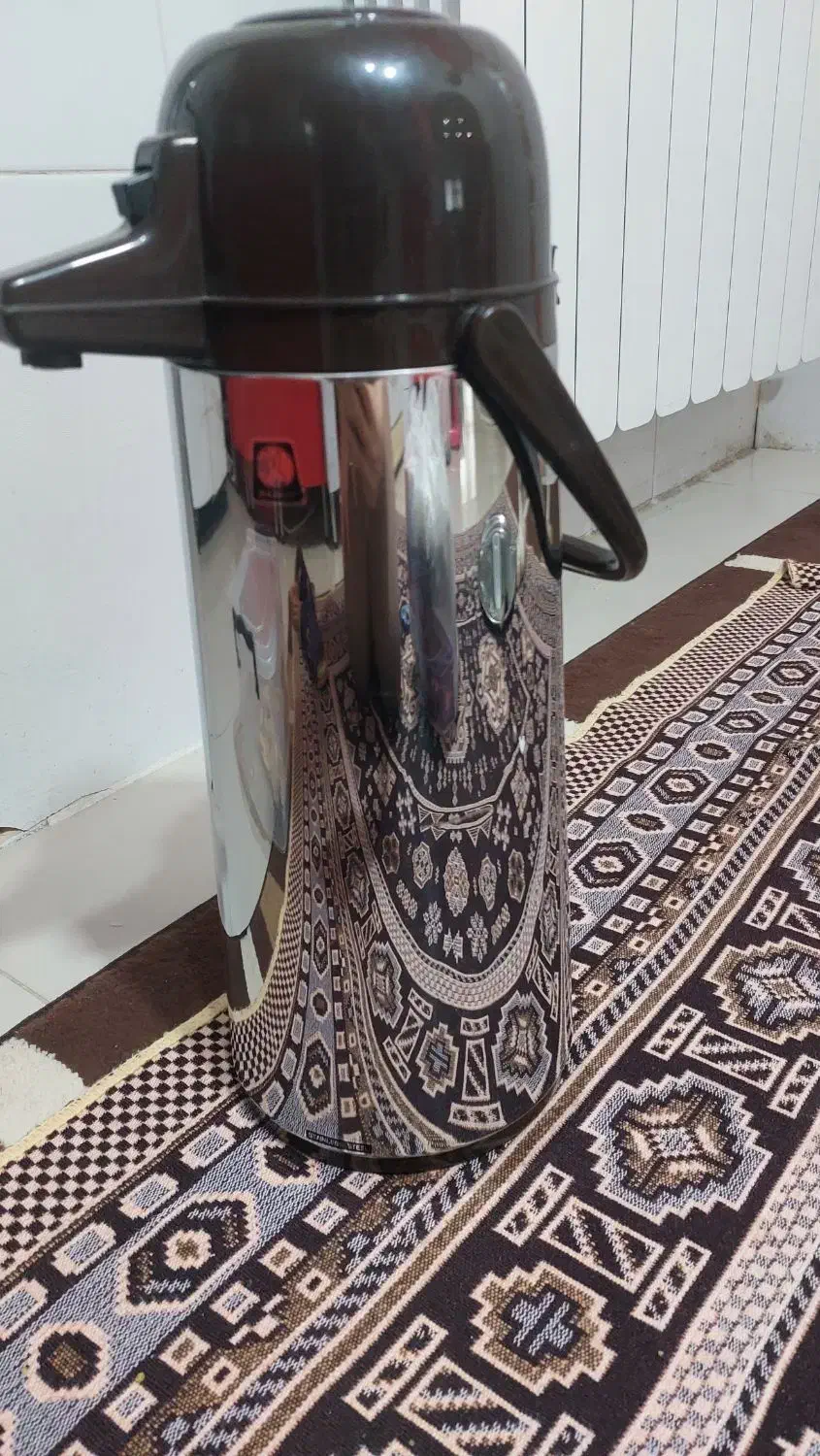 فلاسک بزرگ|قوری، کتری، قهوه‌ساز دستی|خوی, |دیوار