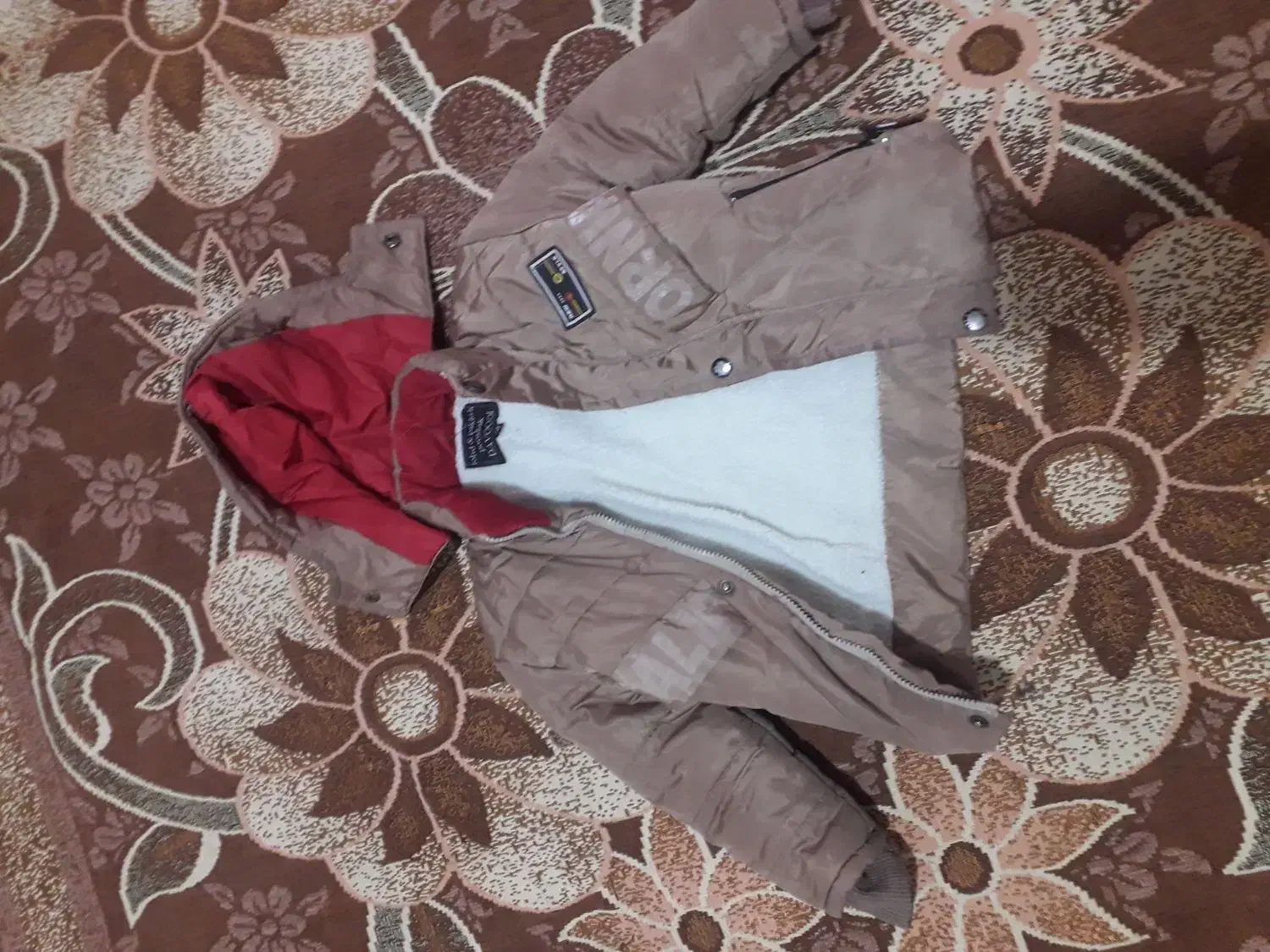 کاپشن|کفش و لباس بچه|قم, طلاب غیر ایرانی|دیوار