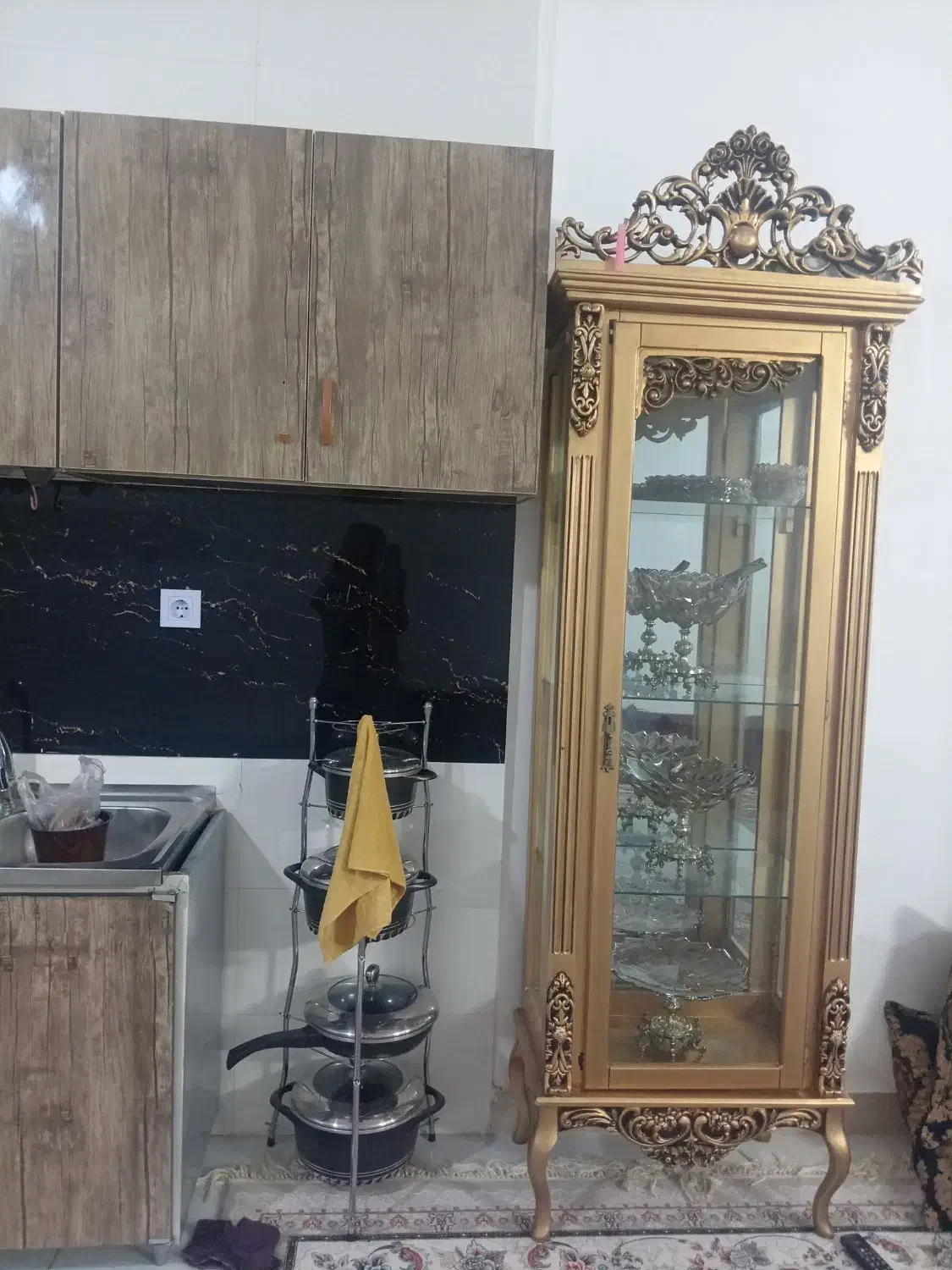 گنجه|بوفه، ویترین، کنسول|تربت جام, تیپ ۳۸ زرهی تربت جام|دیوار