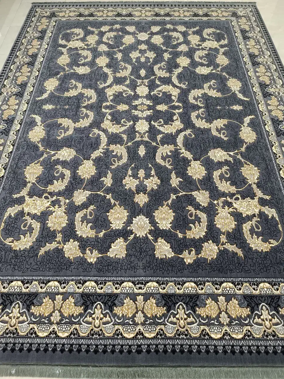 4 تخته فرش 12 متری و 4 تخته 9 متری 700 اکبند|فرش|قزوین, |دیوار