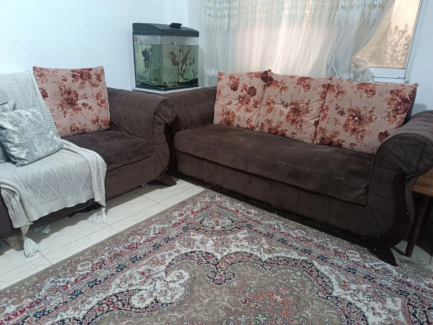 مبل راحتی|مبلمان خانگی و میز عسلی|لاهیجان, گلستان|دیوار