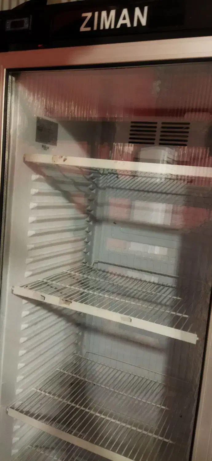 یخچال ویترینی زیمان 2دستگاه ظرفیت مفید 300لیتری|فروشگاه و مغازه|رشت, حسین آباد|دیوار