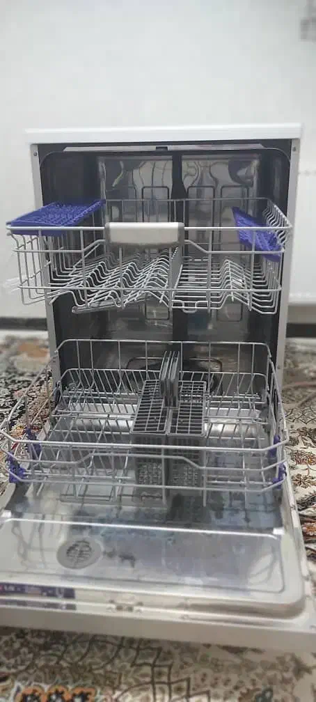 ماشین ظرفشویی|ماشین ظرفشویی|اصفهان, بهارستان|دیوار