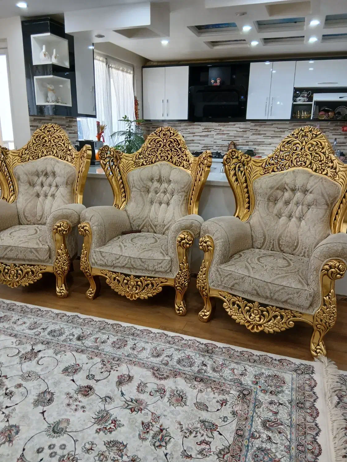 مبلمان ۹نفره بسیار تمیز مناسب جهیزیه|مبلمان خانگی و میز عسلی|قدس, شهرک دانش|دیوار