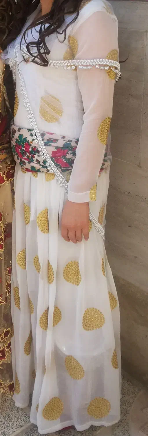 لباس سقزی نونو بدون پارگی|لباس|کرمانشاه, |دیوار