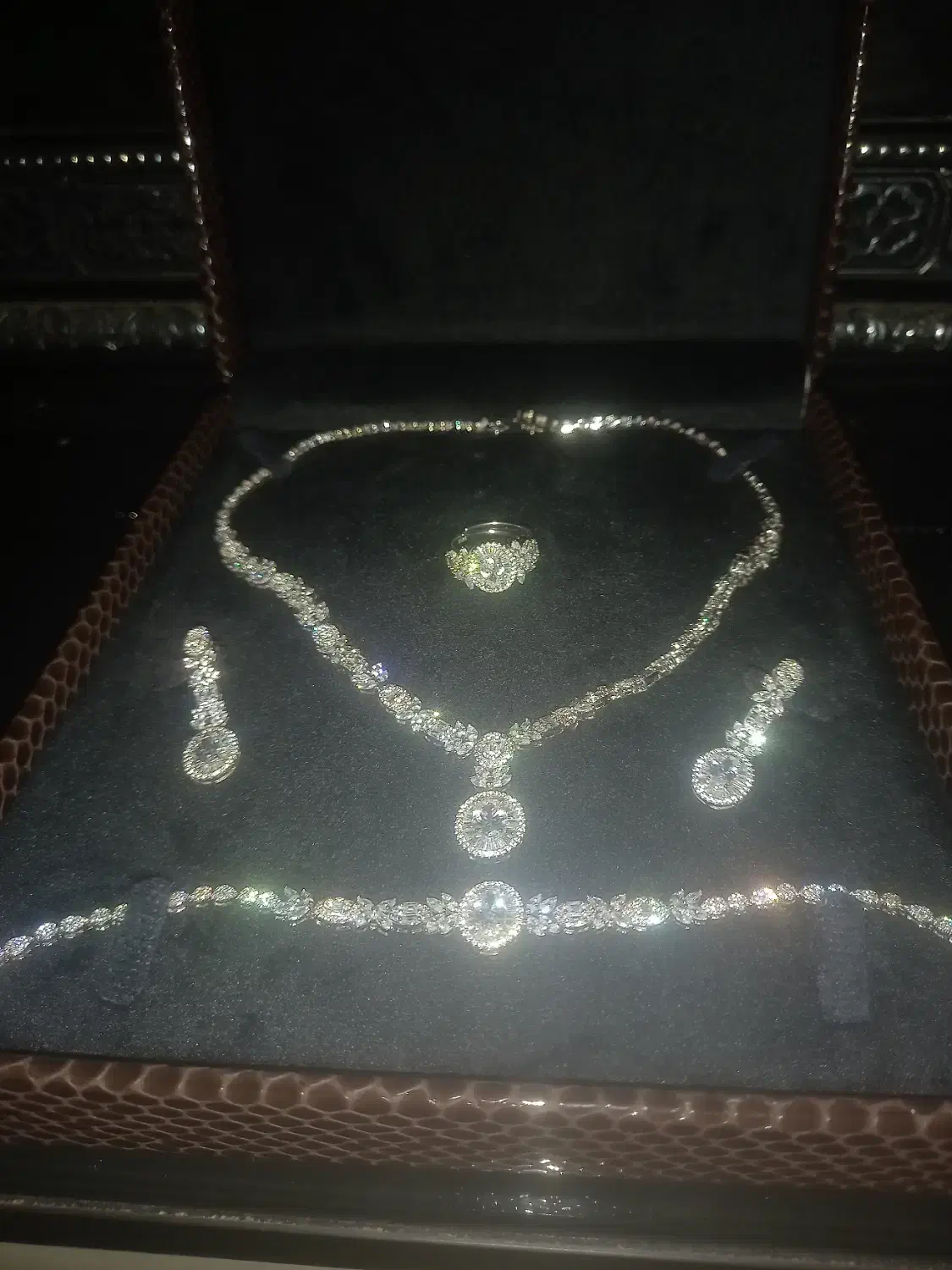 سرویس نقره ایتالیایی|جواهرات|قم, کلهری|دیوار