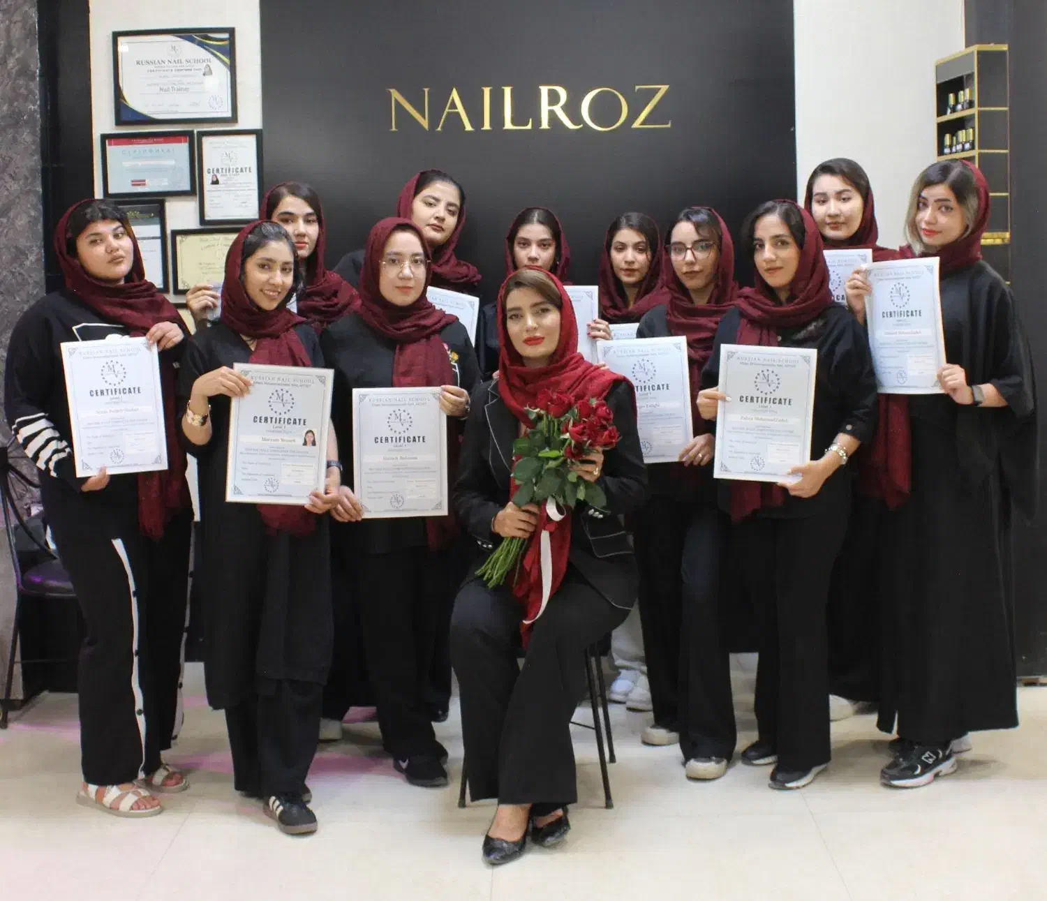 فقط ۲میلیون ۸۰۰ آموزش تضمینی کاشت ناخن|خدمات آموزشی|مشهد, فلسطین|دیوار