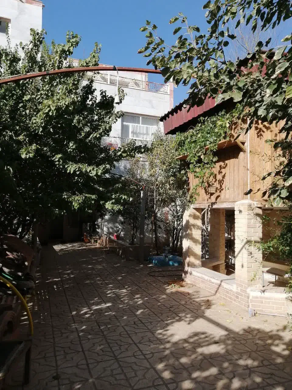 ویلا مسکونی سه طبقه با استخرسرپوشیده ده غیبی|فروش خانه و ویلا|مشهد, رباط طرق|دیوار