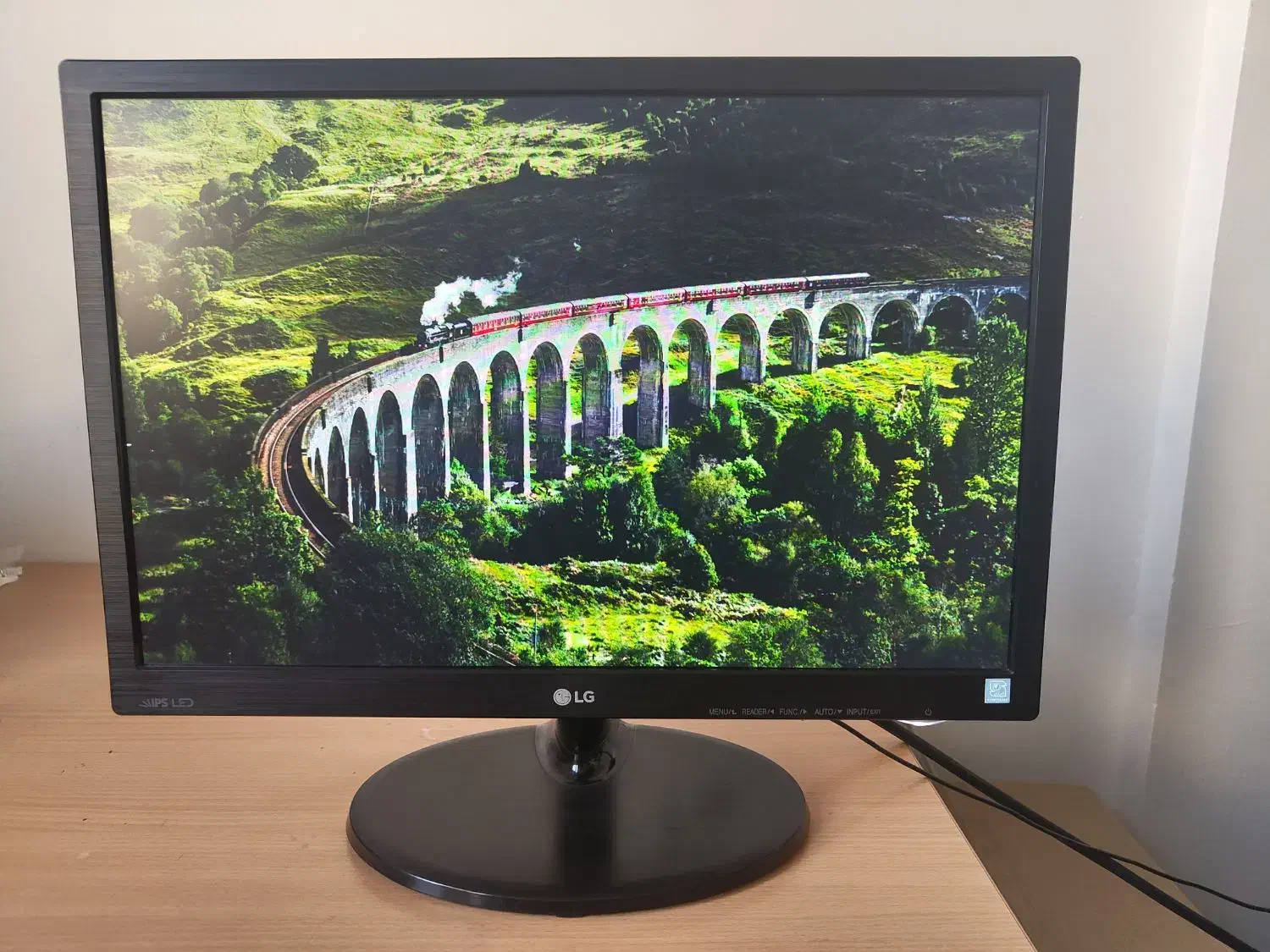 مانیتور ال جی 20 اینچ پنل IPS LED|قطعات و لوازم جانبی رایانه|تهران, والفجر|دیوار