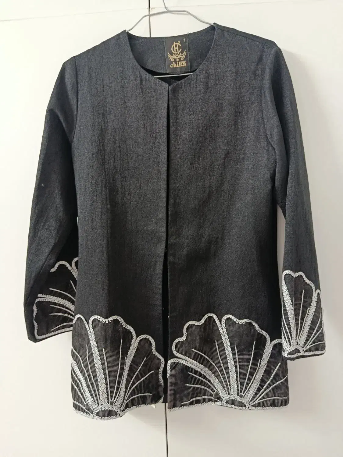 مانتو|لباس|اراک, |دیوار