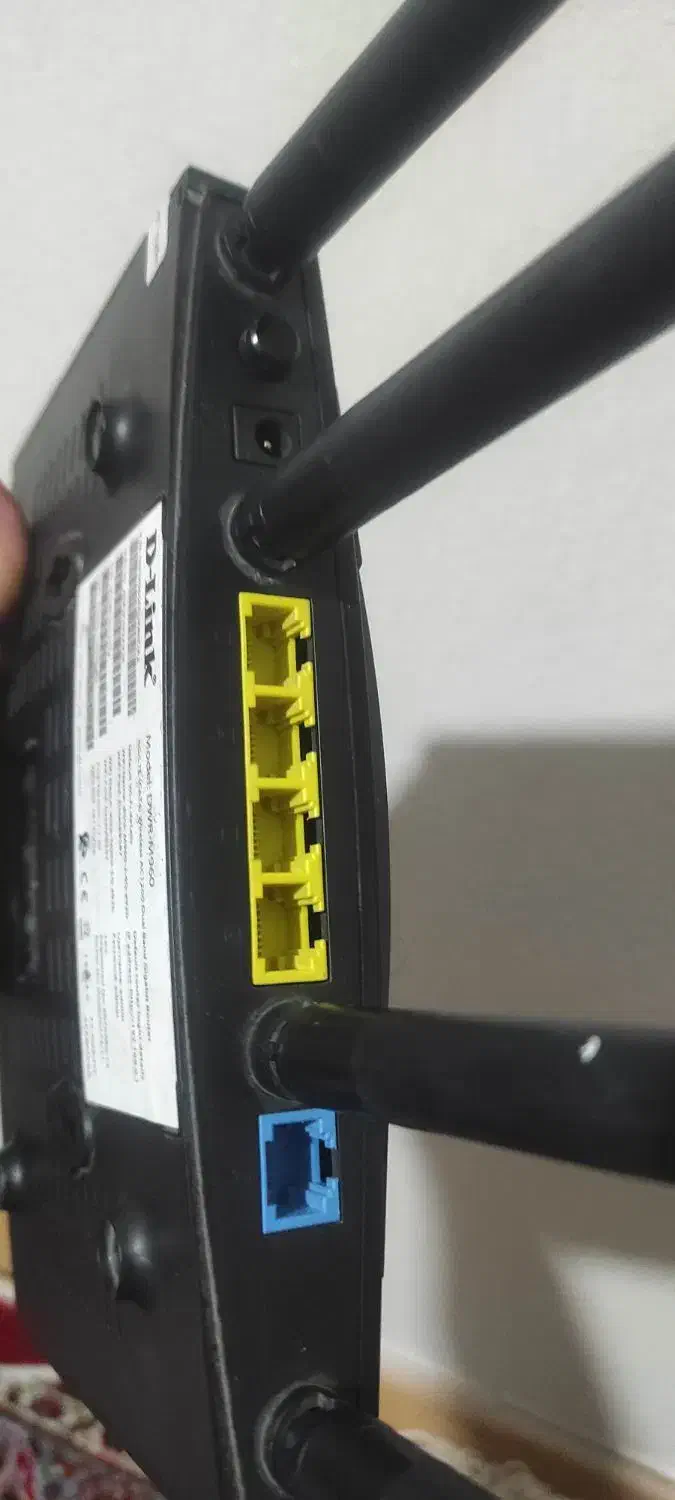 مودم سیمکارتی دی لینکm960|مودم و تجهیزات شبکه|پرند, فاز ۴|دیوار