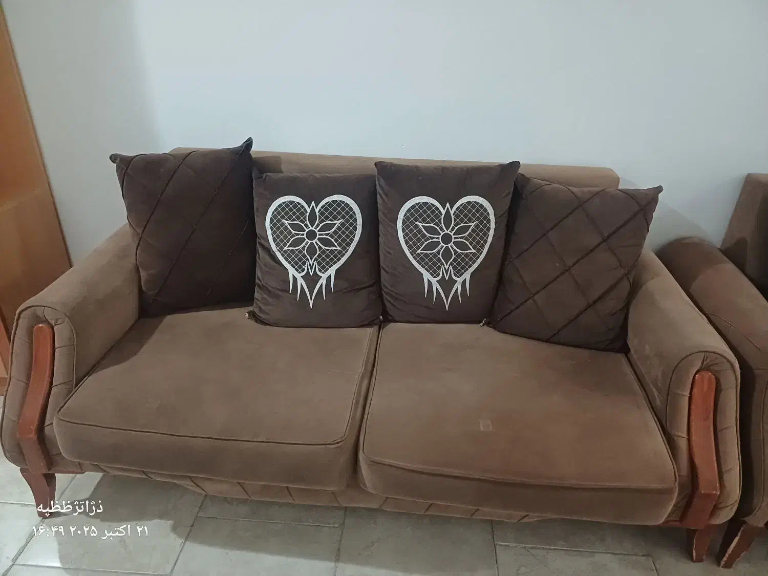 مبلمان ۹ نفره|مبلمان خانگی و میز عسلی|گلپایگان, |دیوار