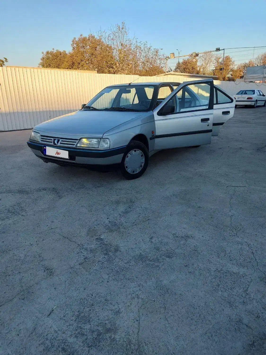 پژو ۴۰۵ دوگانه کارخانه ۹۳ پلم پلم|خودرو سواری و وانت|محمدشهر, محمدشهر|دیوار