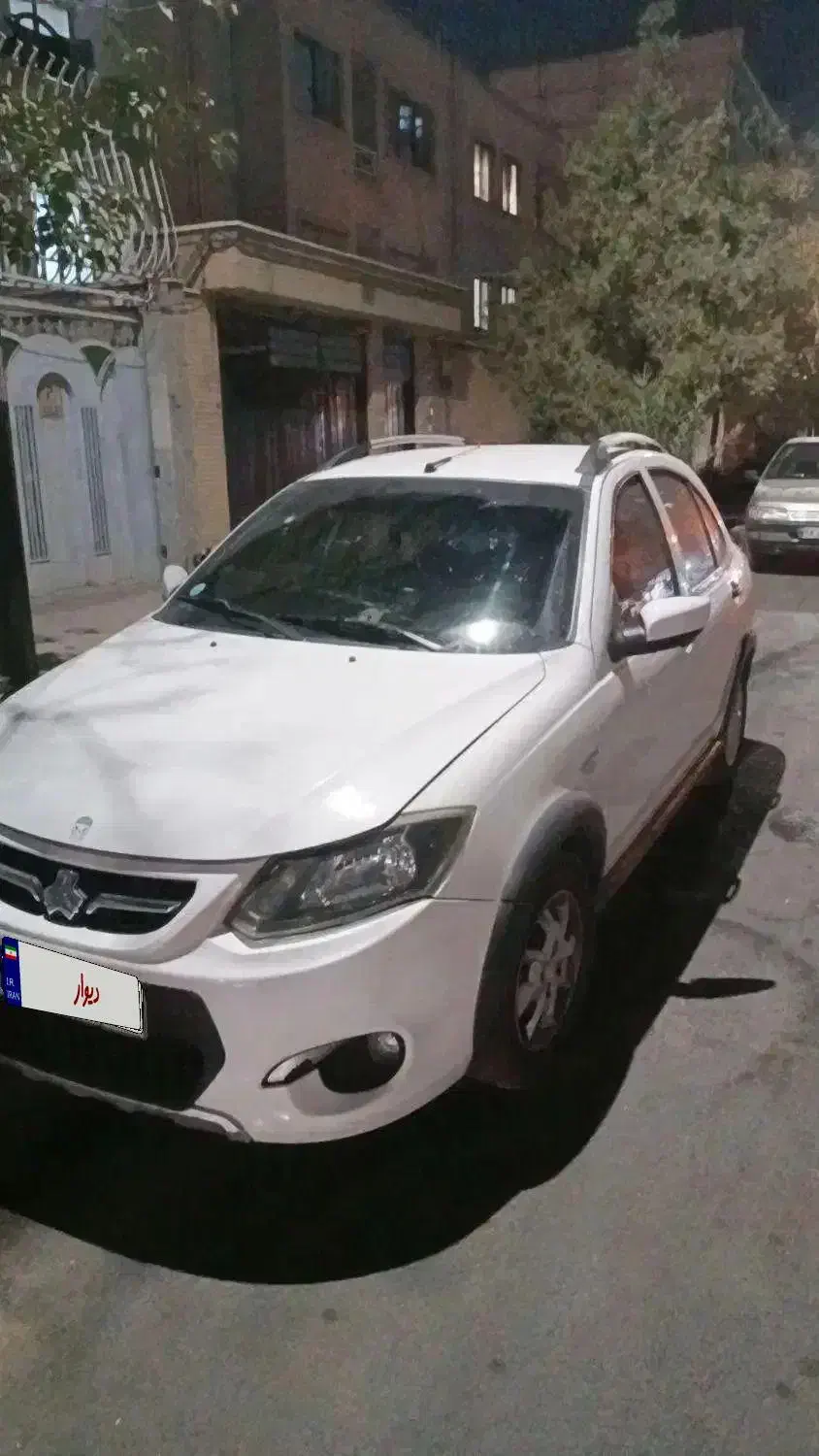 کوییک ساده مدل ۹۸|خودرو سواری و وانت|اصفهان, کوی ولی عصر|دیوار