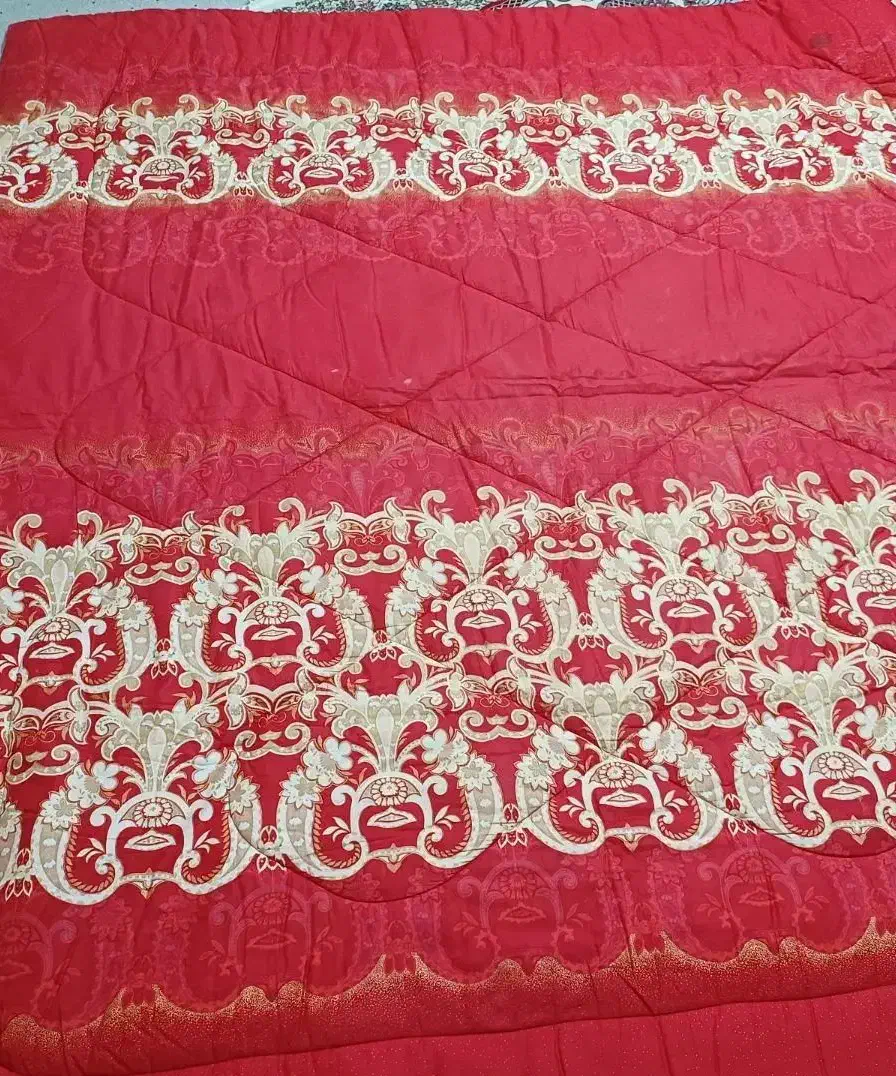 روتختی به همراه ۴عدد روبالشتی و روتشکی تخت|سرویس روتختی|همدان, |دیوار