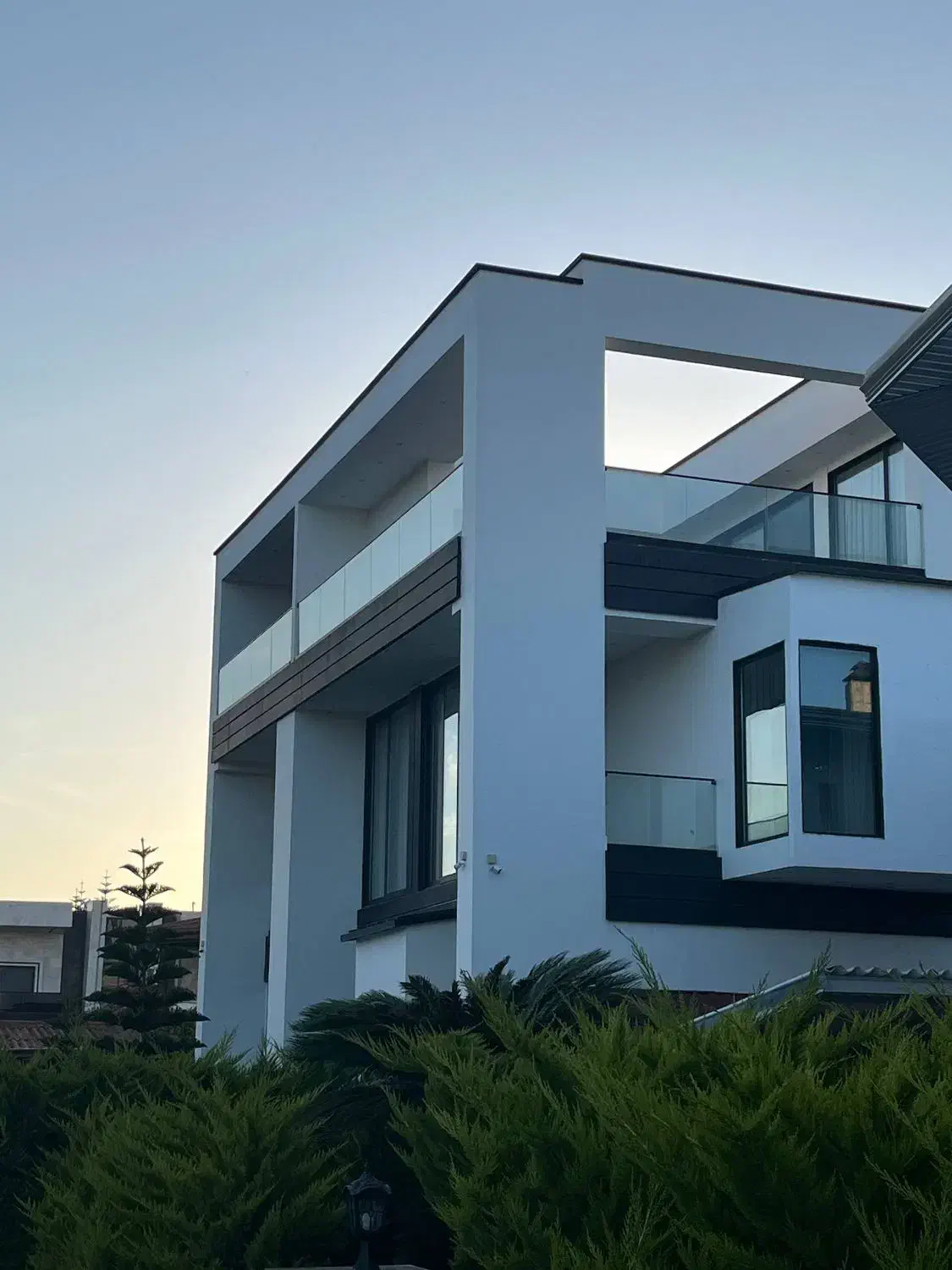 تولیدونصب انواع درب وپنجره های آلومینیومی|مصالح و تجهیزات ساختمان|چالوس, |دیوار