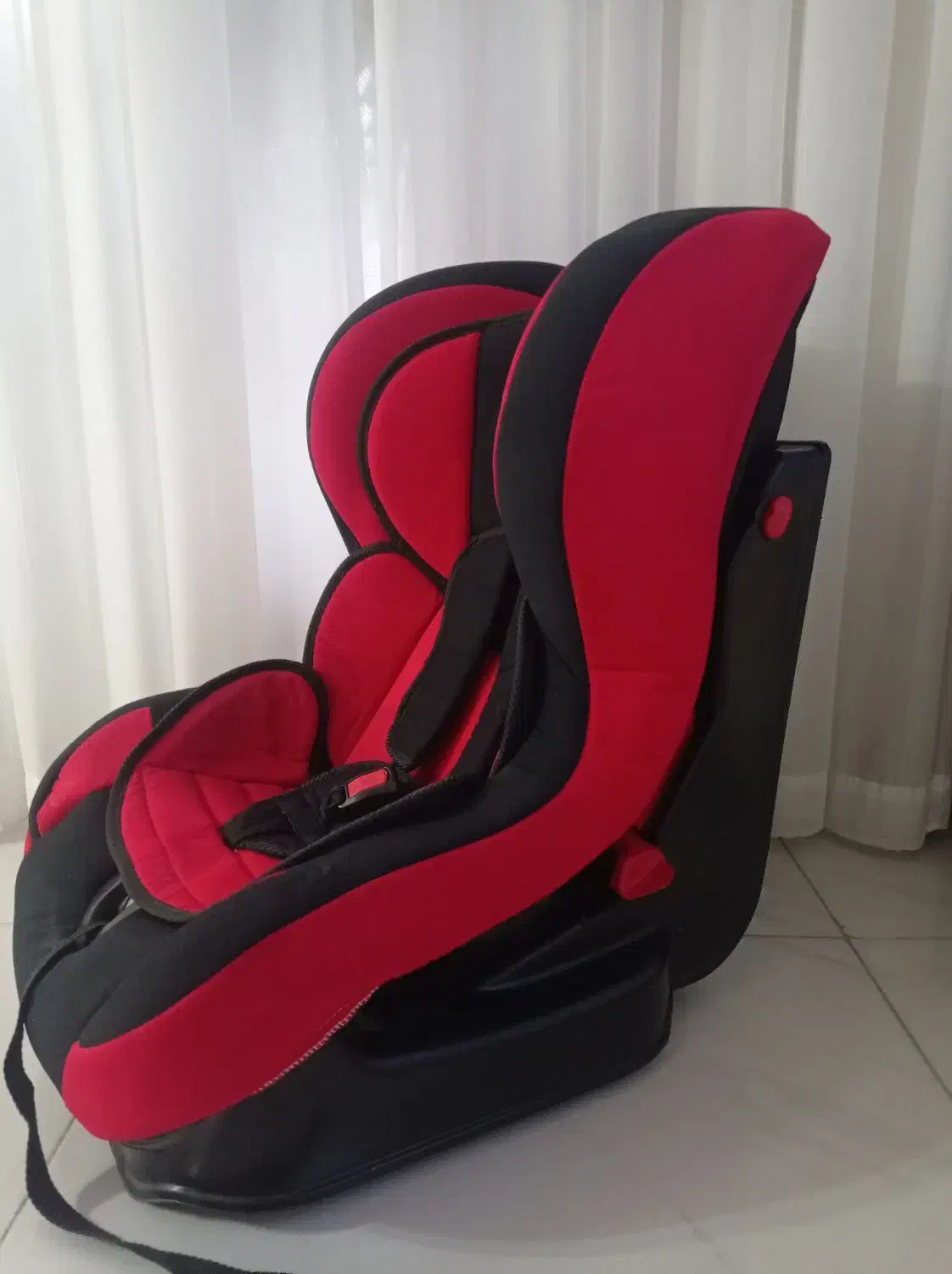 صندل ماشین کدوک|تخت و صندلی بچه|شاهین دژ, |دیوار