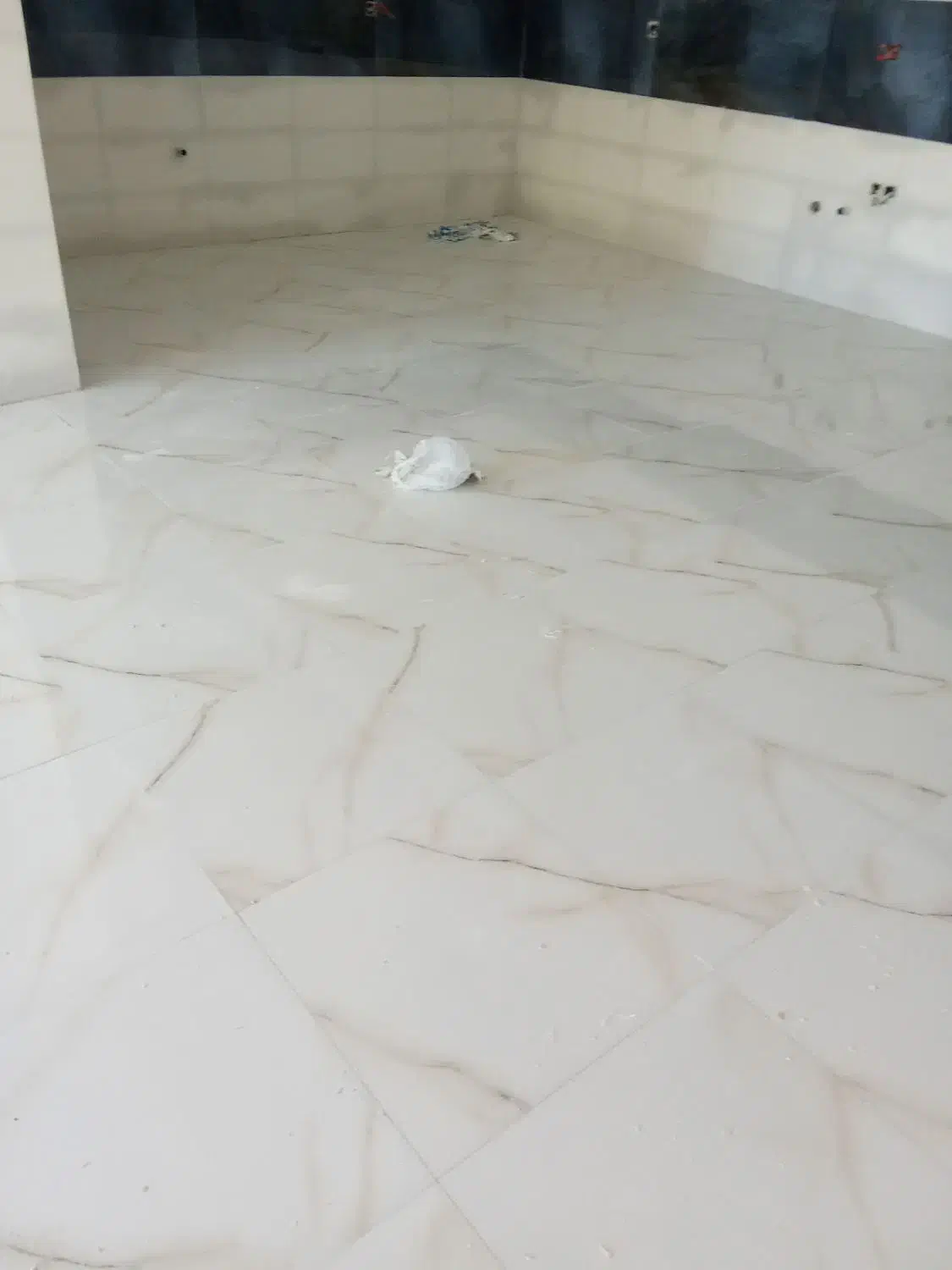 کاشی کاری وسرامیک حرفه ای|خدمات پیشه و مهارت|آبدانان, |دیوار