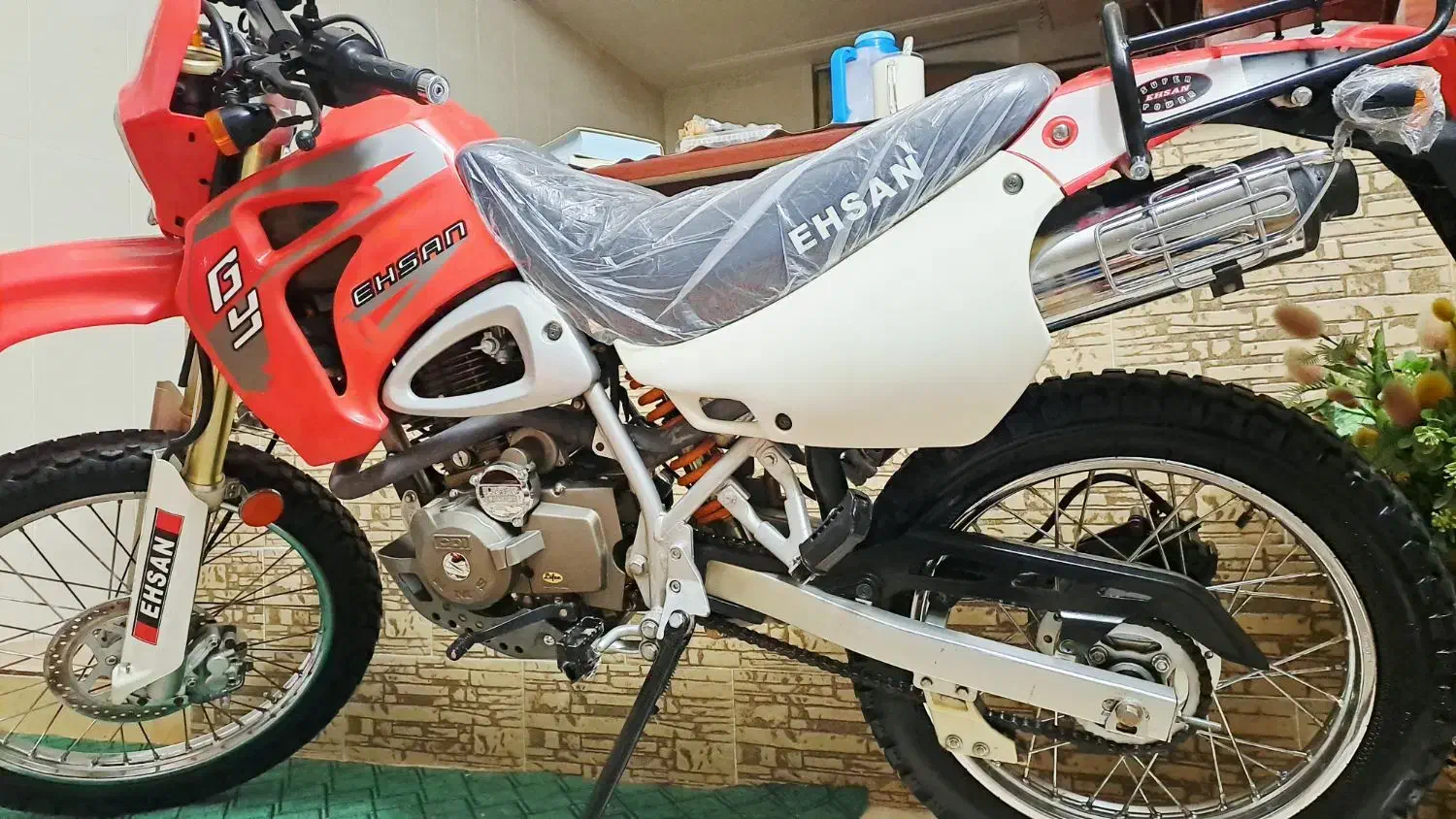 تریل احسان ۲۰۰ در حد صفر لای کاغذی|موتورسیکلت|شیراز, شهرک فرهنگیان|دیوار