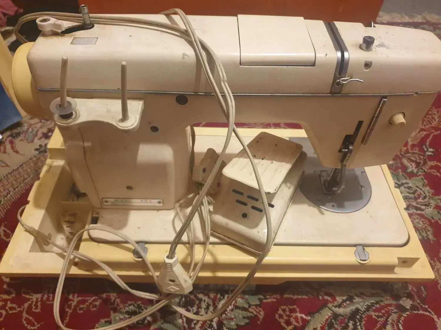 چرخ خیاطی|چرخ خیاطی و ریسندگی|گنبد کاووس, |دیوار