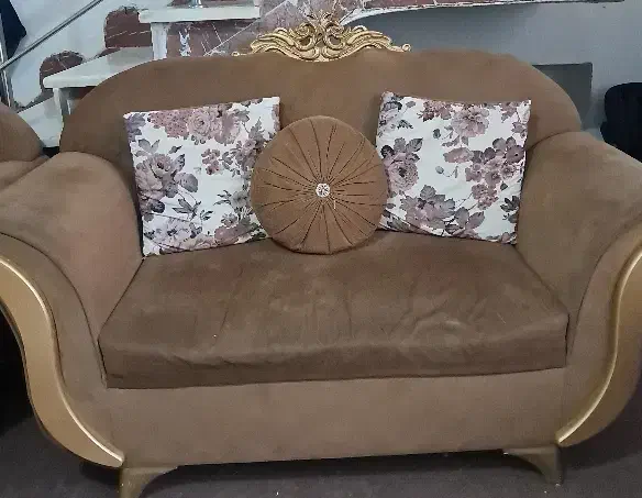 مبل ۷ نفره|مبلمان خانگی و میز عسلی|رشت, نخودچر|دیوار