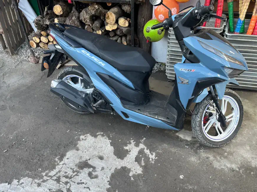 کلیک|موتورسیکلت|چالوس, |دیوار