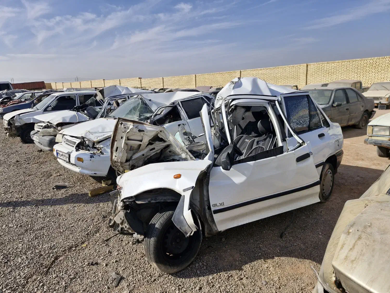 پراید تصادفی|خودرو سواری و وانت|یزد, |دیوار