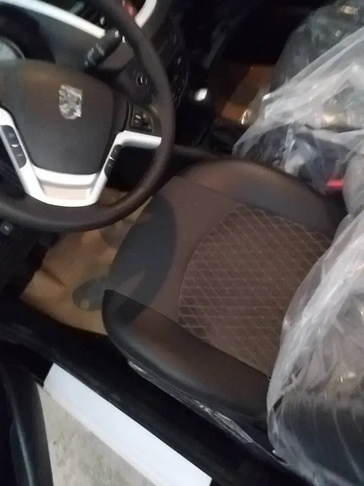 پژو207تیوفایوپلاس ارتقا یافته سقف شیشه|خودرو سواری و وانت|صدرا-فارس, فاز ۱|دیوار