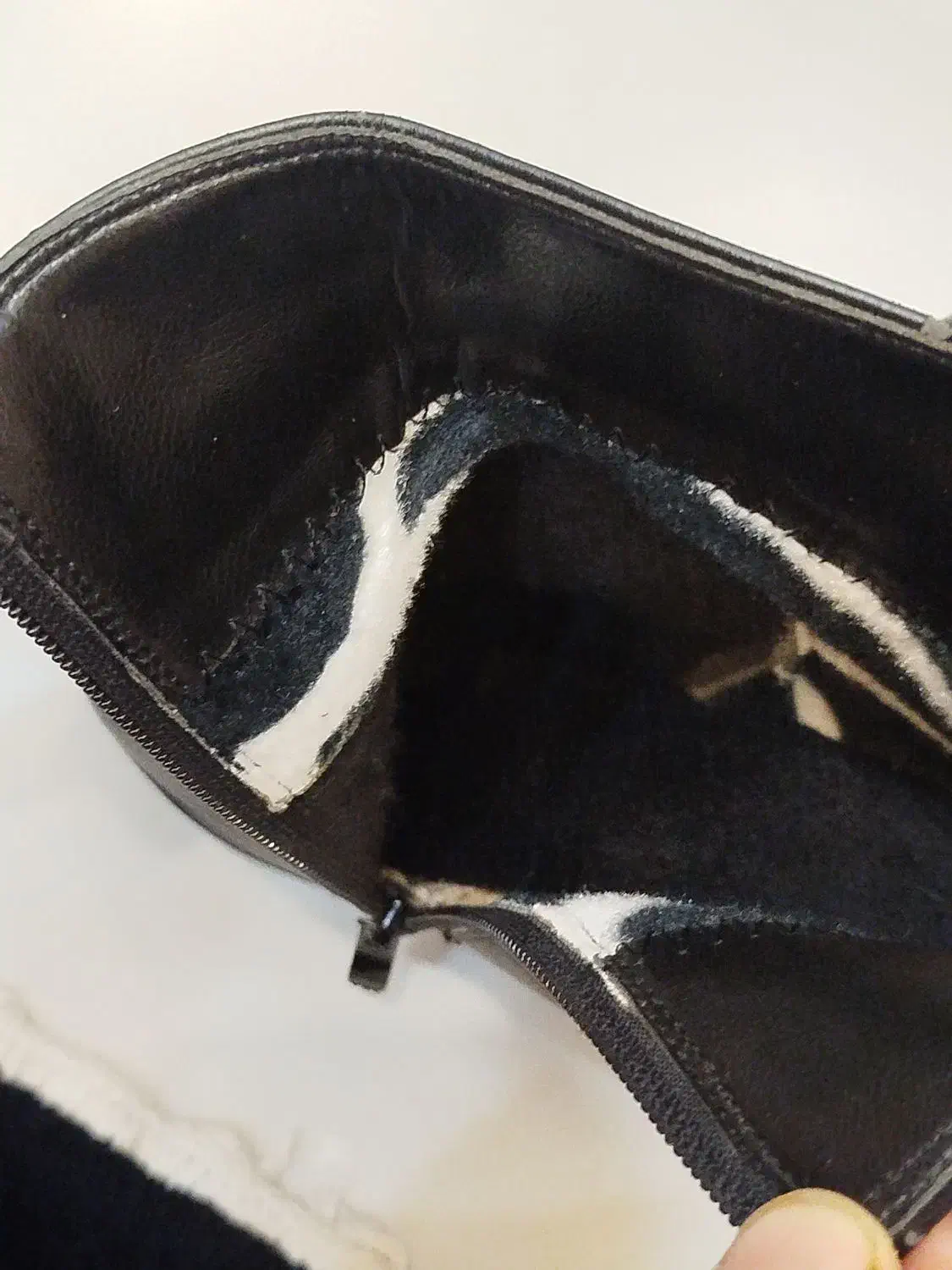 نیم پوت|کیف، کفش، کمربند|هشتگرد, شهرک کوثر|دیوار